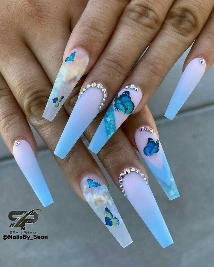 Moda Decorated Butterfly Nails