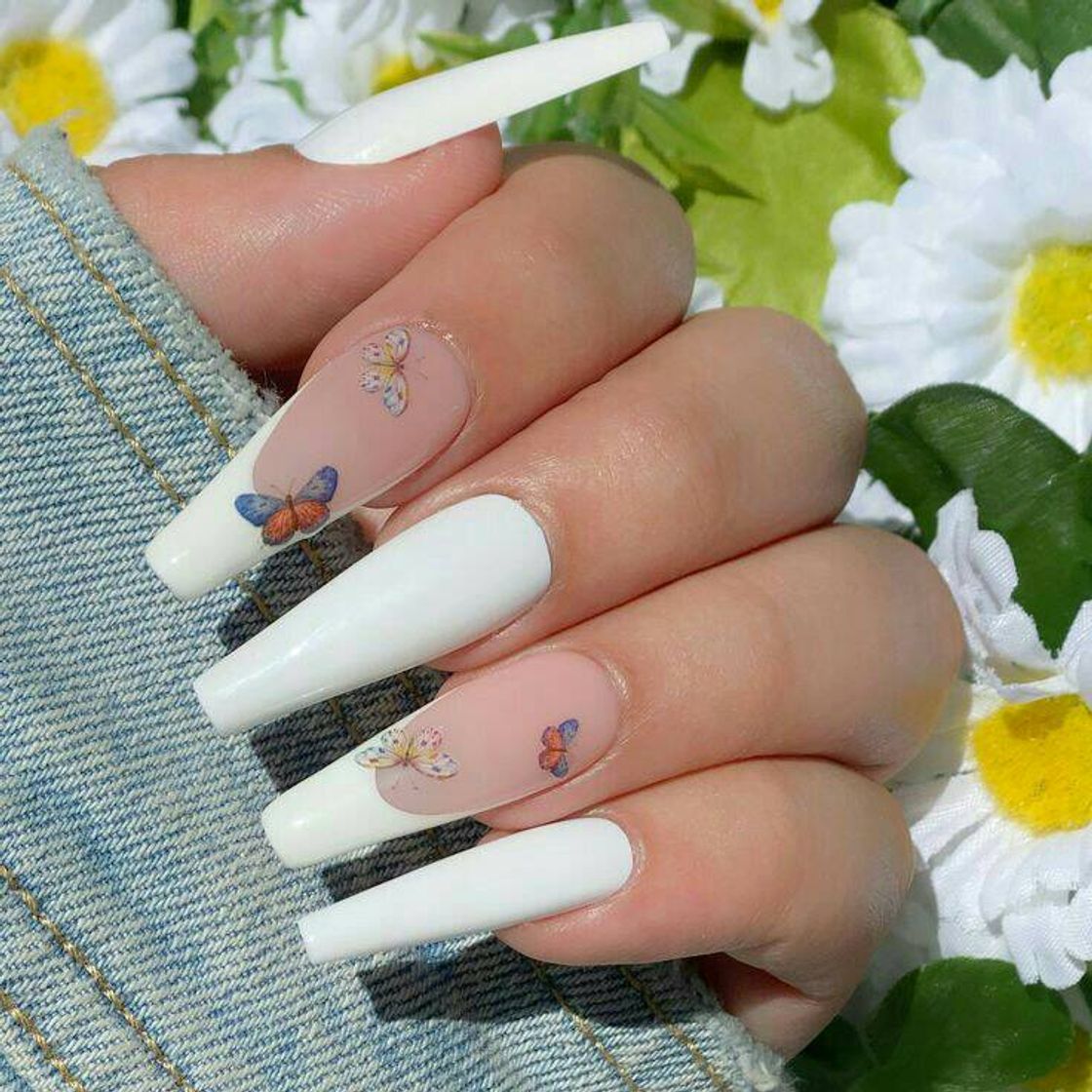 Social Decorated Butterfly Nails