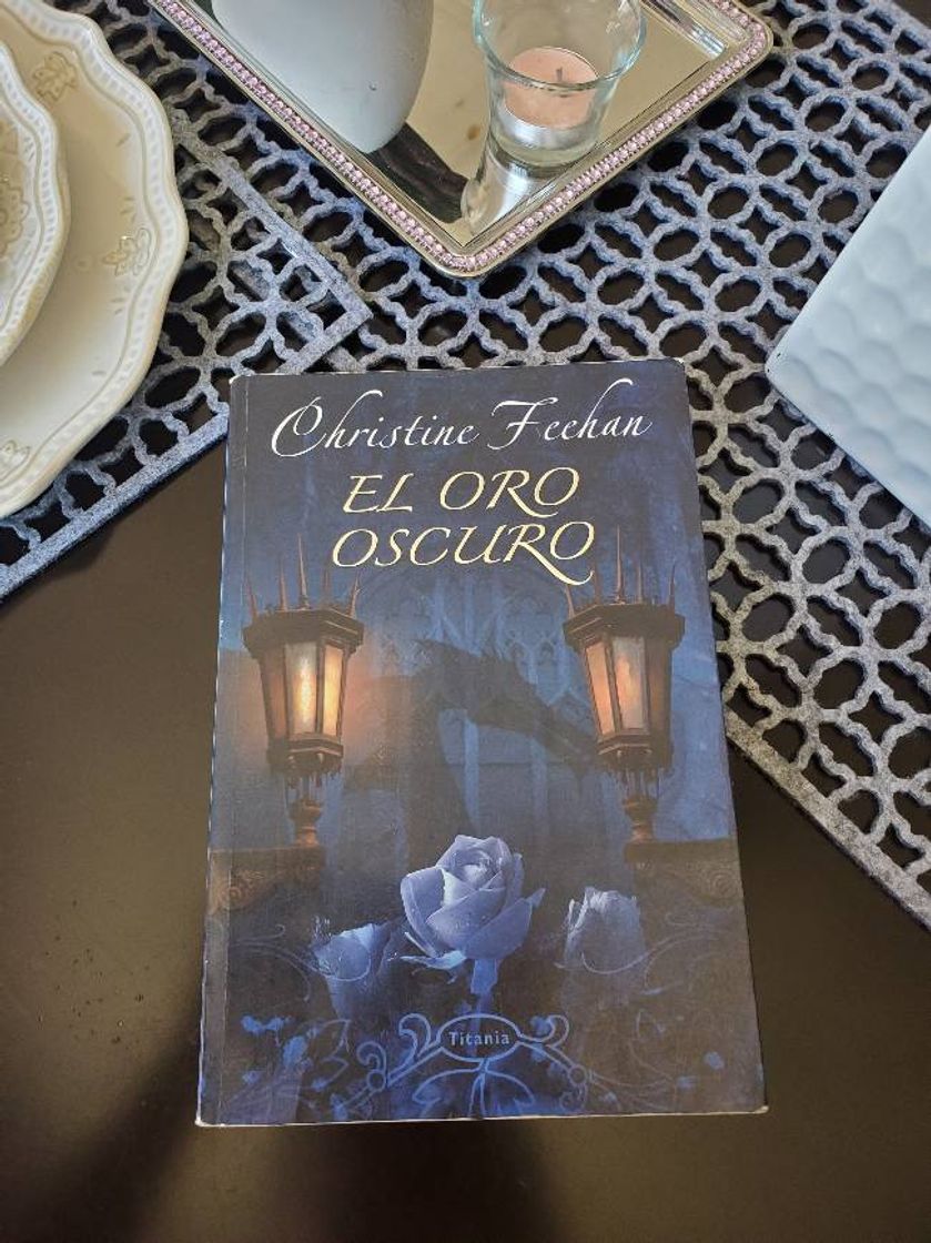 Book El oro oscuro