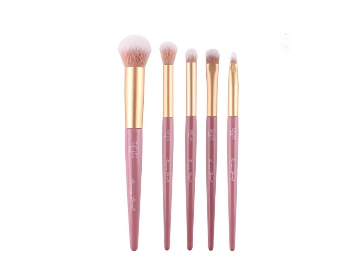 Productos Set de Brochas Mónica Llaca – Renatta Cosmetics