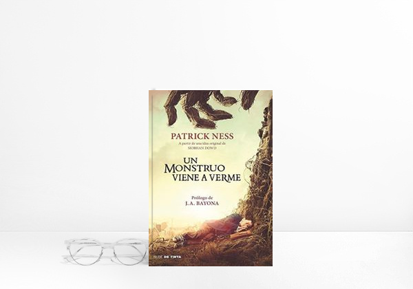Libro Un monstruo viene a verme