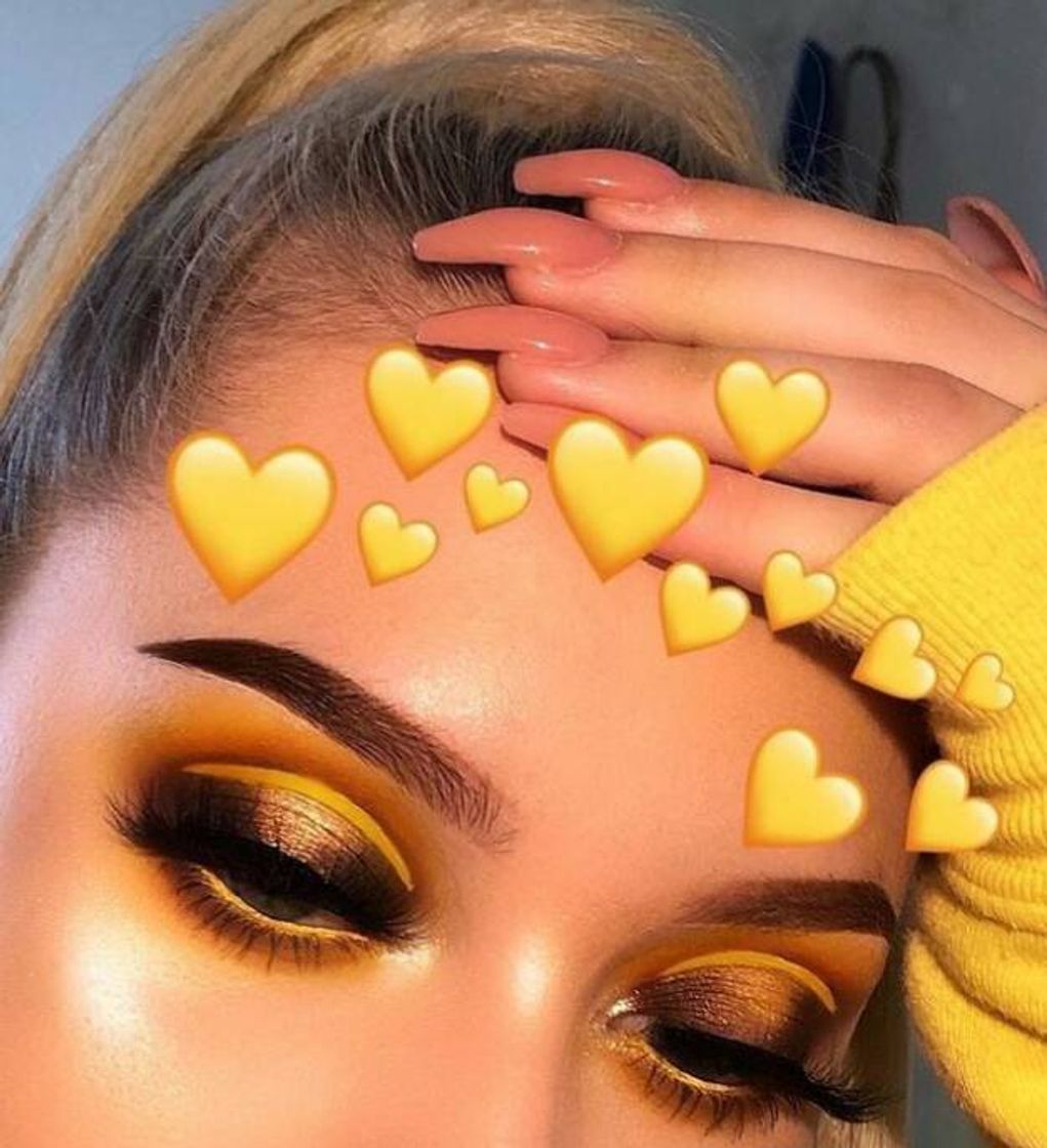 Maquillaje amarillo 💛 ¿Te gusta?