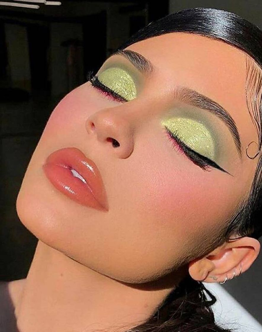 Hermoso maquiillaje miraa 😍👌