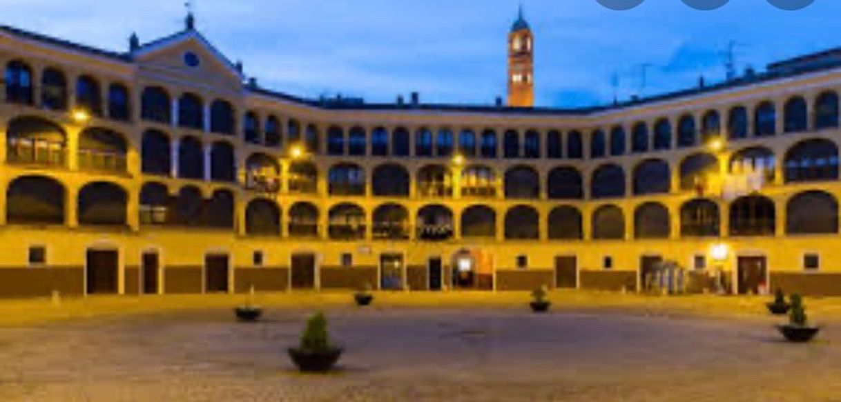 Lugar Plaza de Toros Vieja