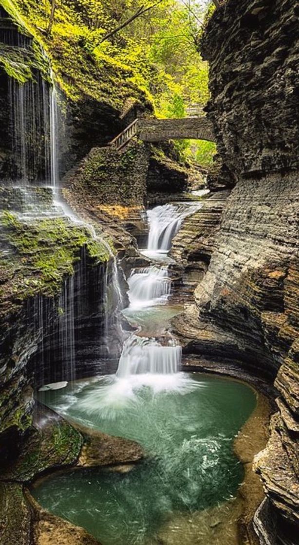 Place Rainbow Falls