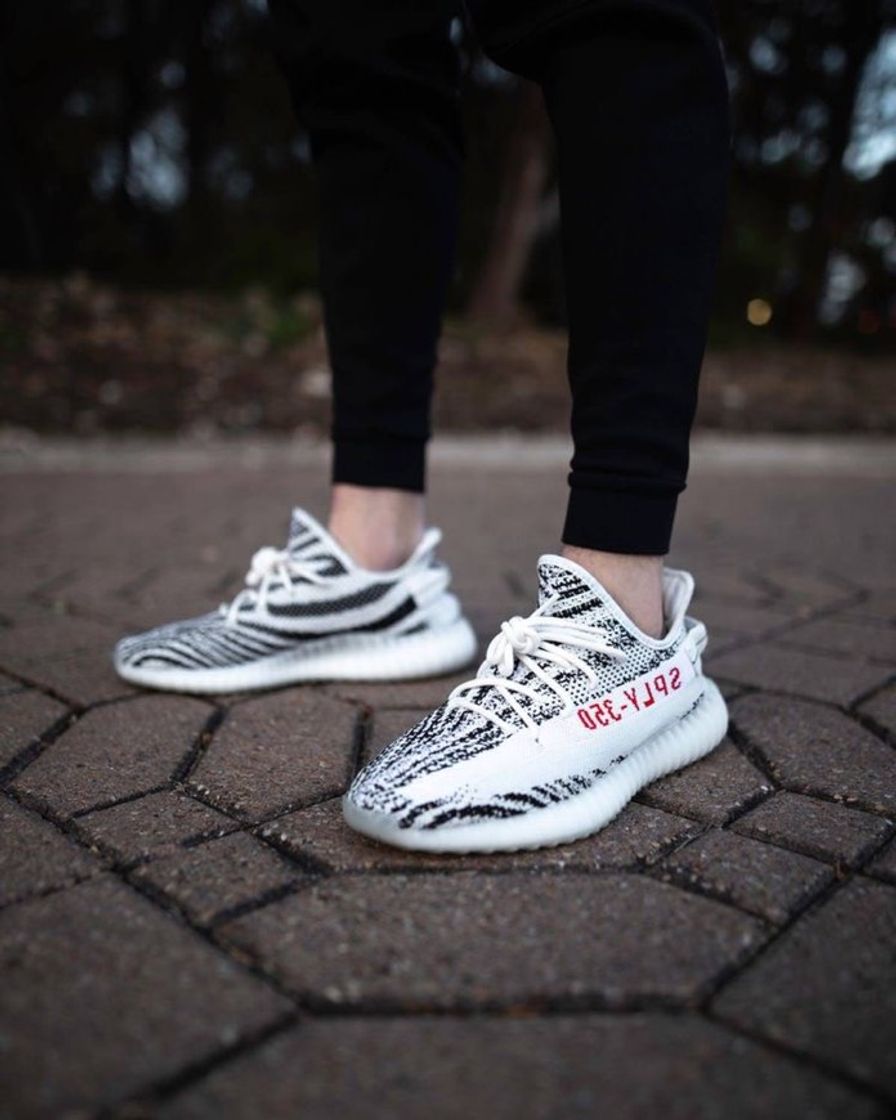 Moda Yeezy boost zebra 🦓