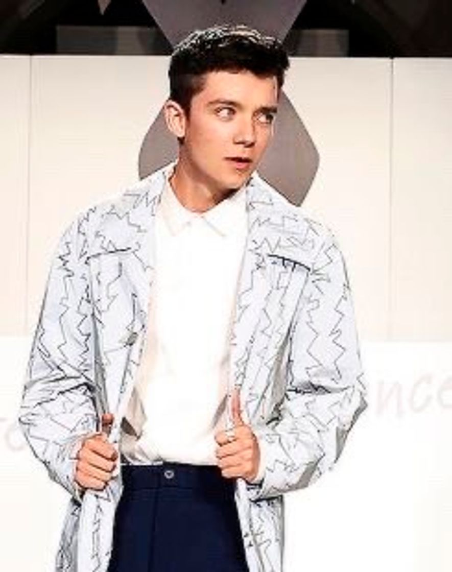Social Asa Butterfield
