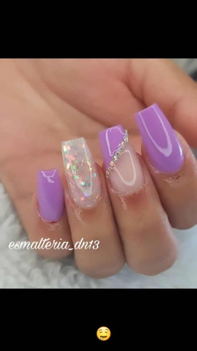 Fashion Handcess Uñas postizas ovaladas Vino brillante Presione sobre uñas Uñas cortas rojas Cubierta completa Puntas de uñas falsas para mujeres y niñas