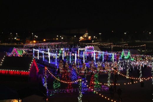 Bakersfield Christmas Town