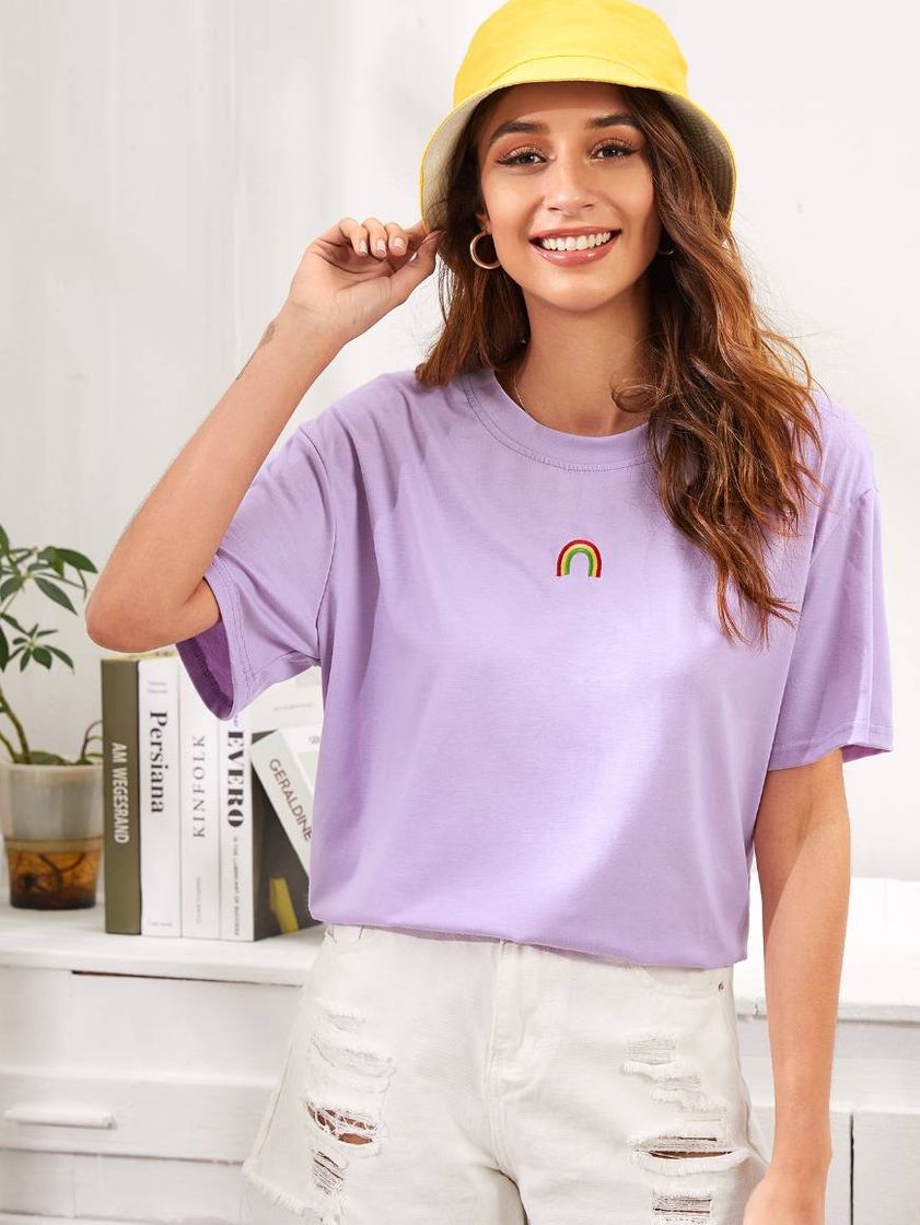 Moda Camiseta con bordado de arcoiris Shein