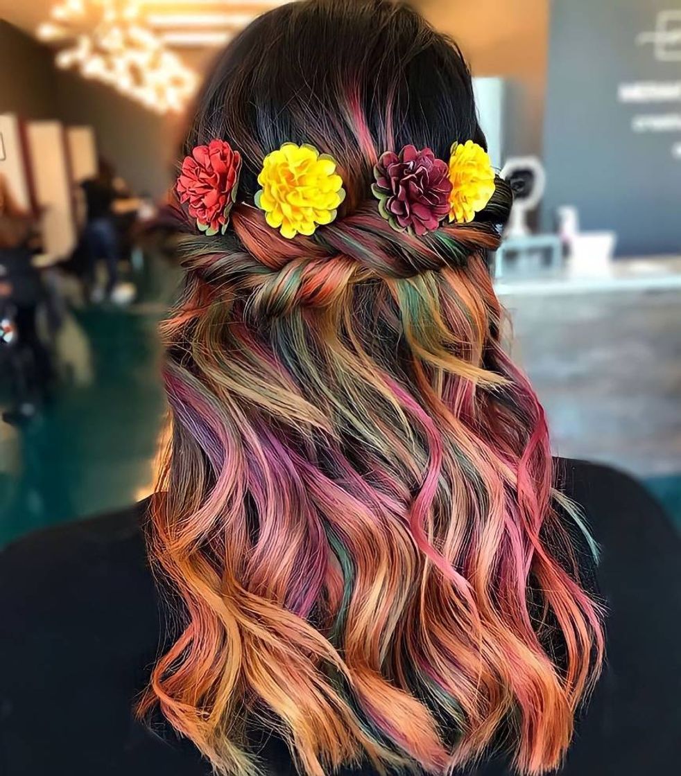 Fashion Cabelo arco íris 😍