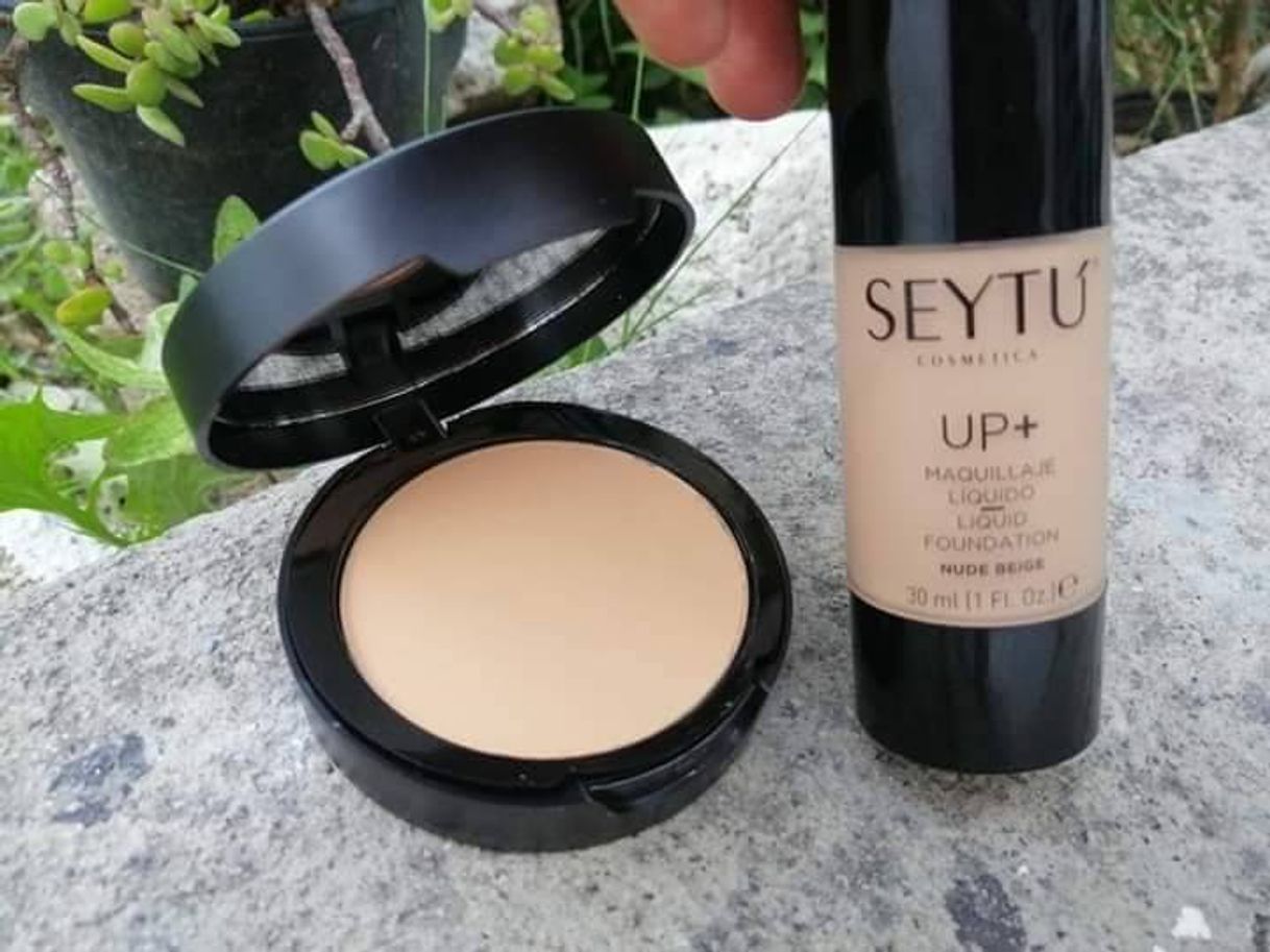 Moda maquillaje seytú 🤭