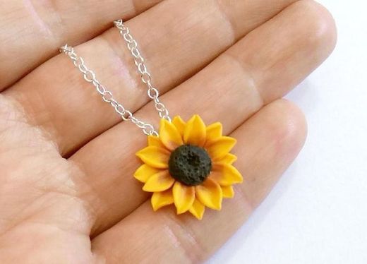 Aretes con flor de girasol