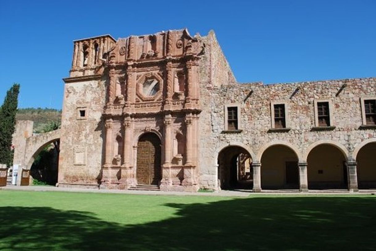 Lugar Museo Rafael Coronel