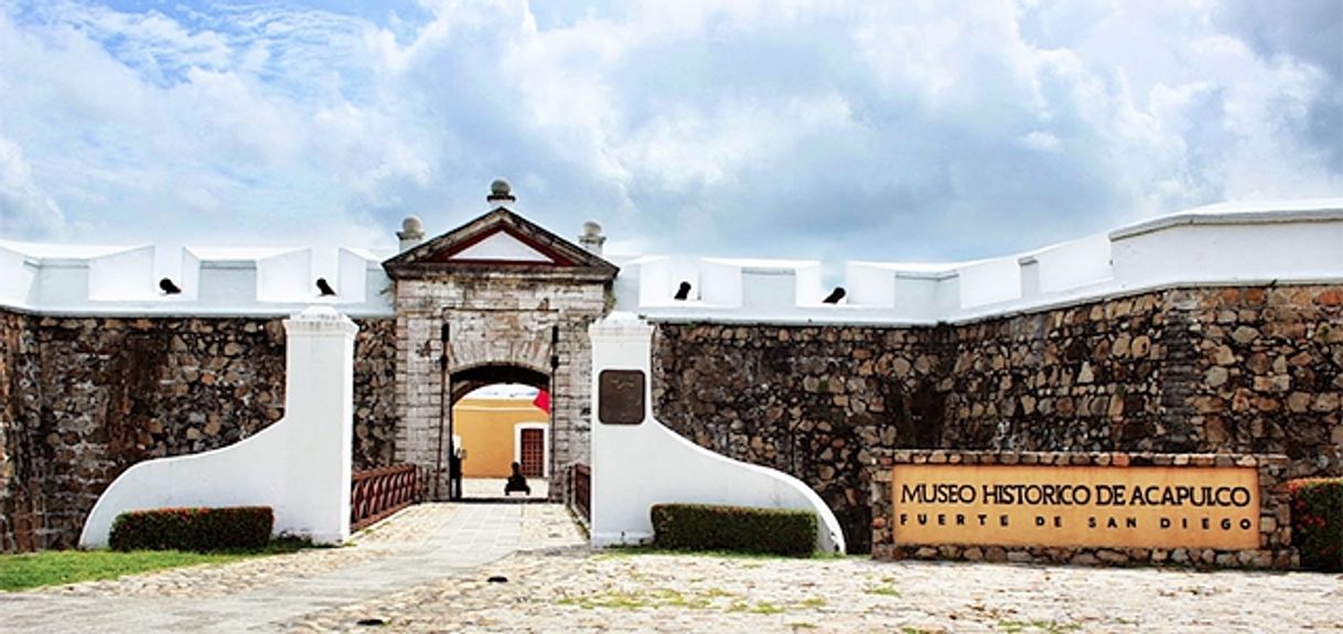 Lugar Museo Histórico de Acapulco Fuerte de San Diego