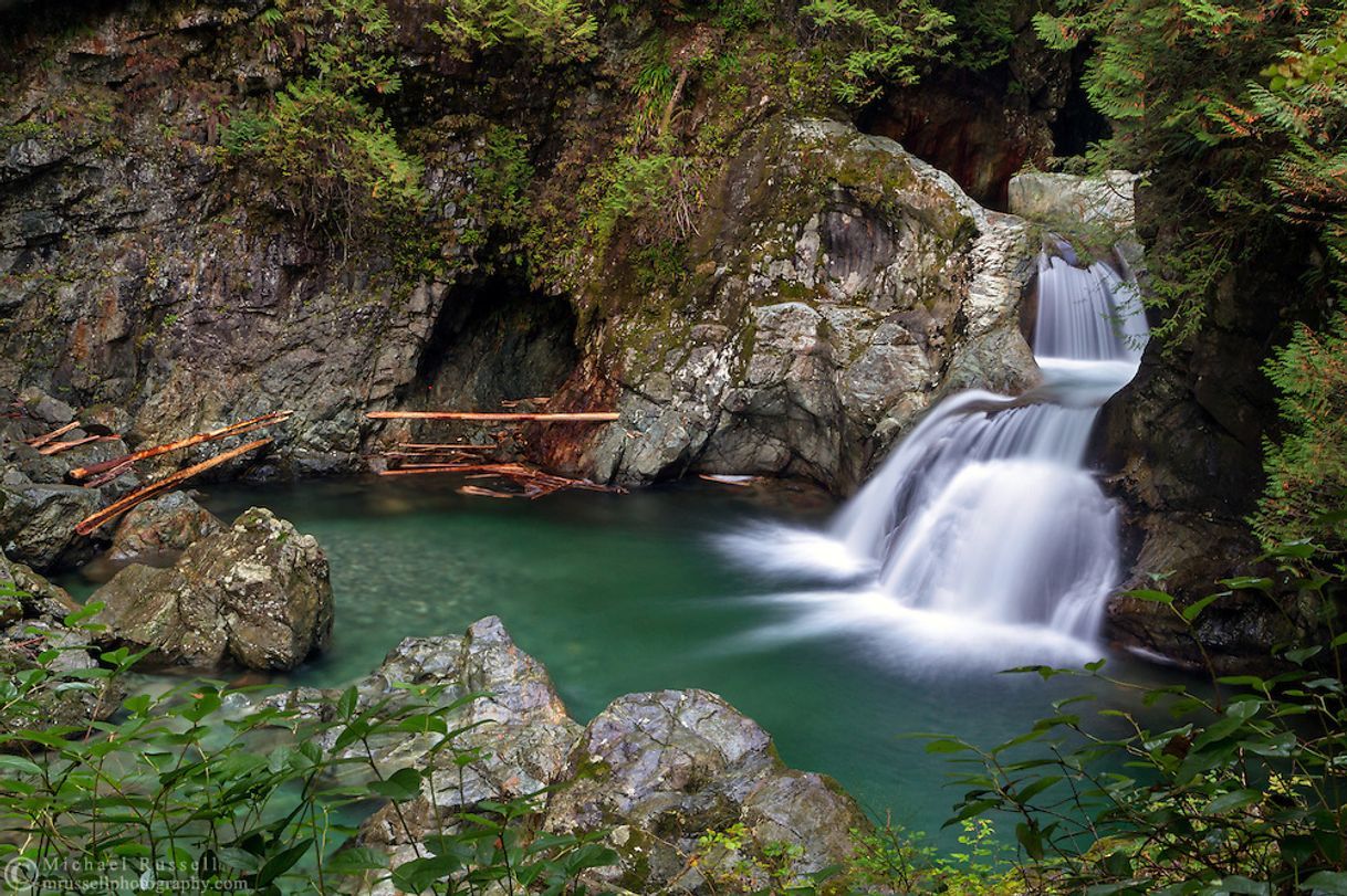 Lugar Lynn Canyon Park