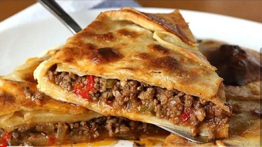 Empanada de Carne Hecha con Tortillas de Trigo