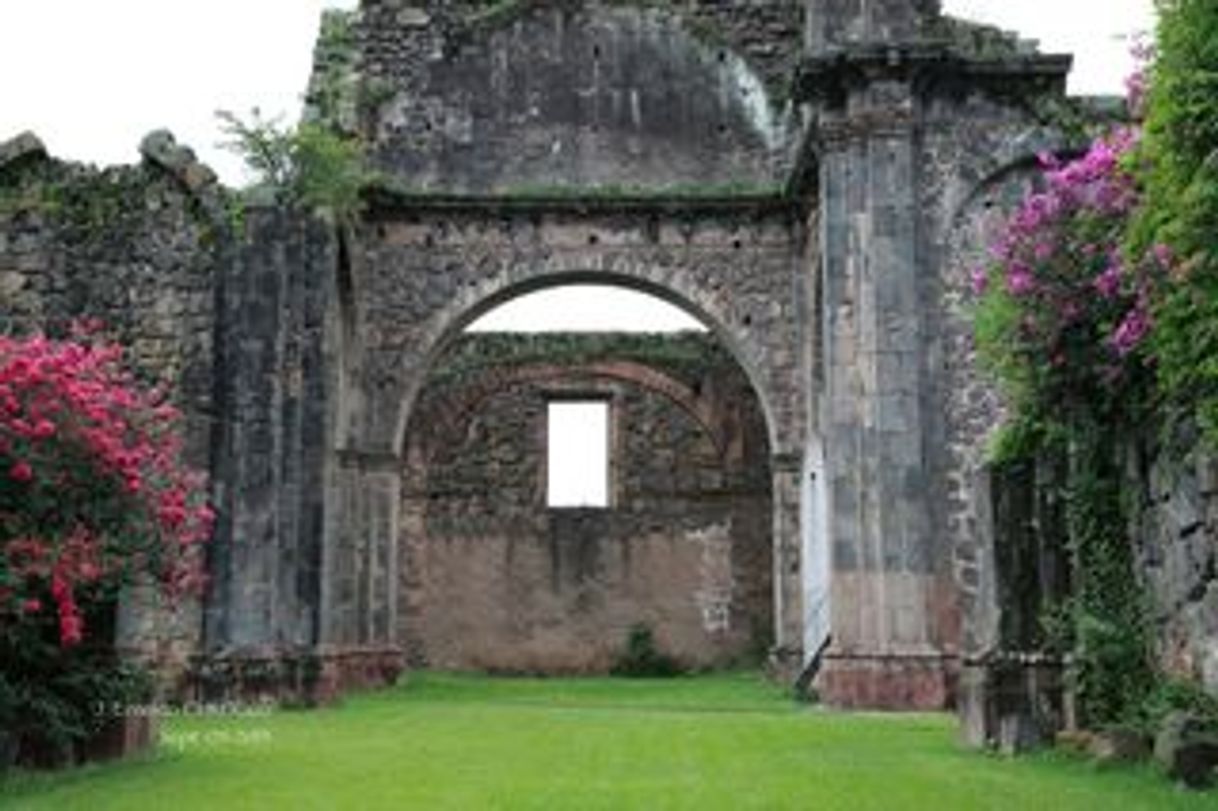 Lugar Templo Inconcluso de La Preciosa Sangre