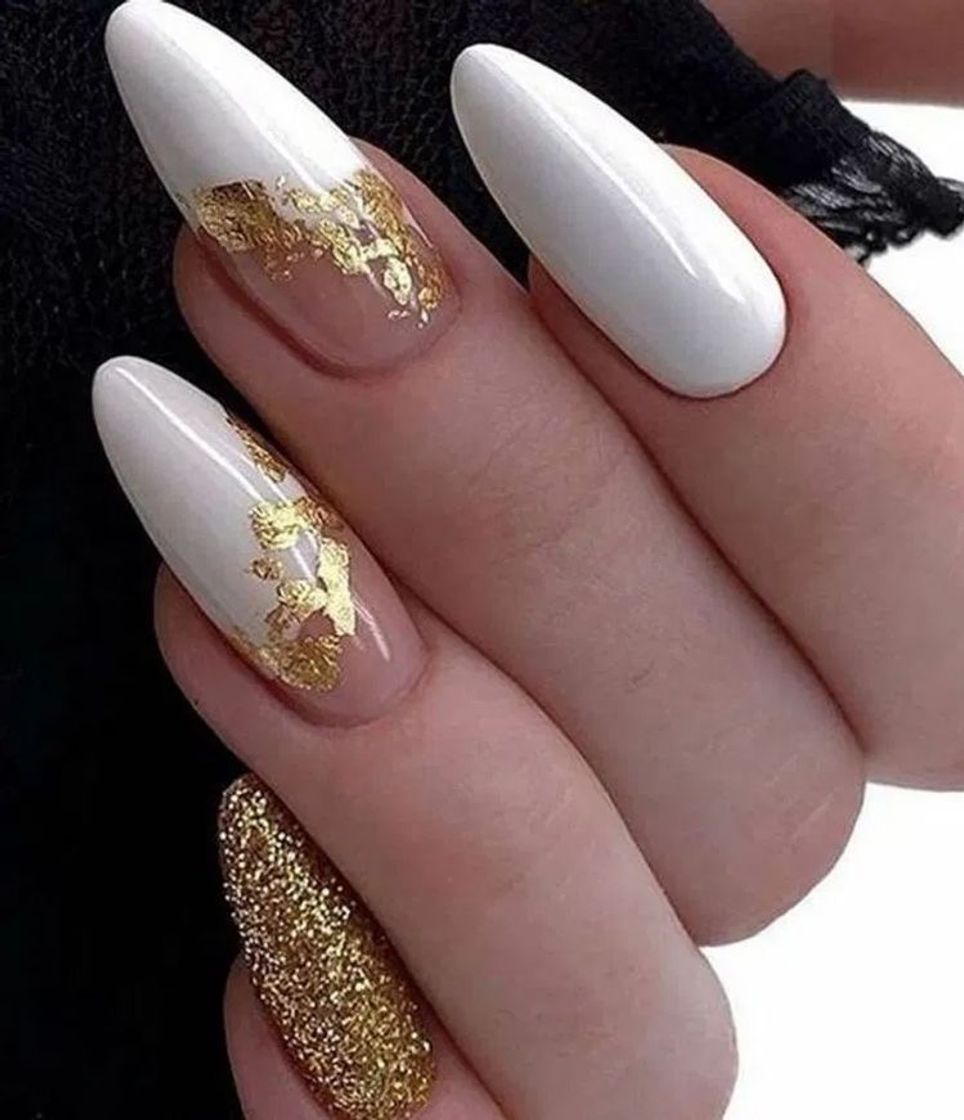 Moda Nails