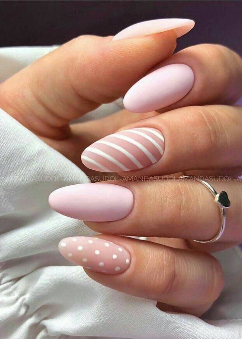 Fashion cute pink nail art