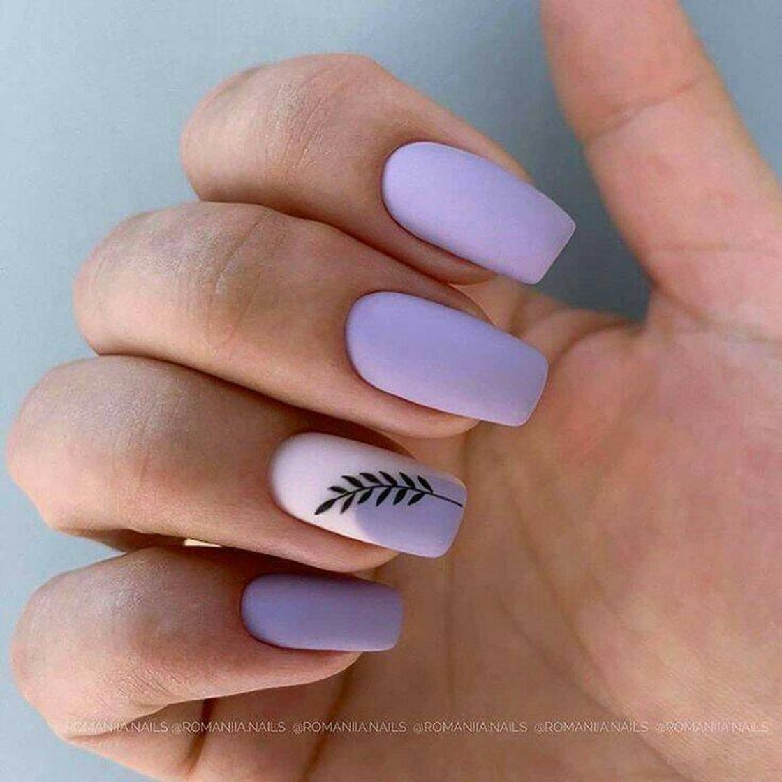 Moda simple purple nail art