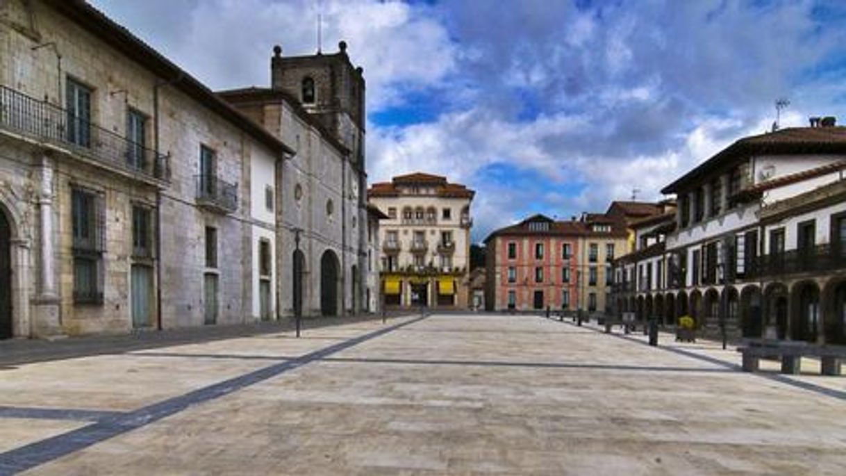 Place Pravia