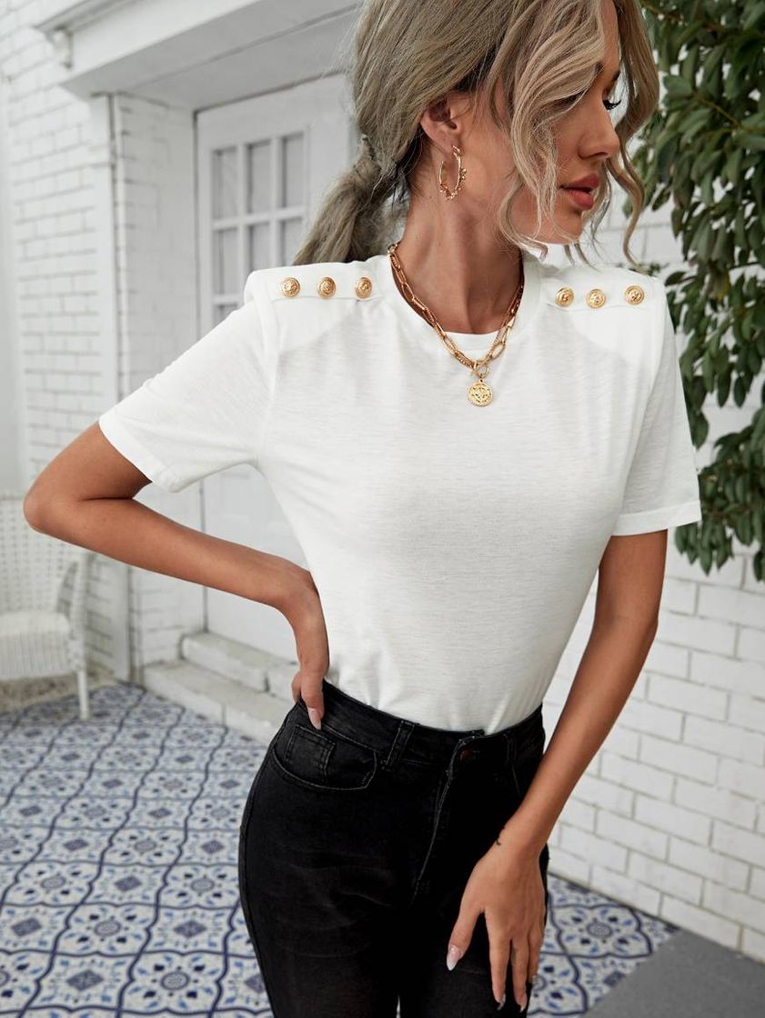 Social Top blanco con botones en hombros 