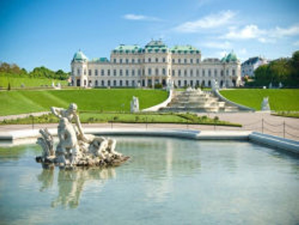 Place Belvedere Palace