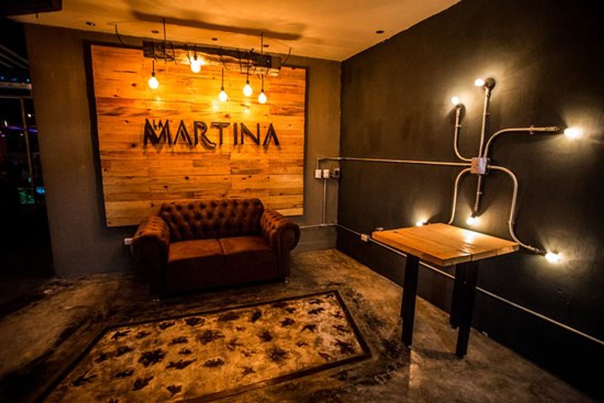 Restaurantes La Martina Karaoke Bar