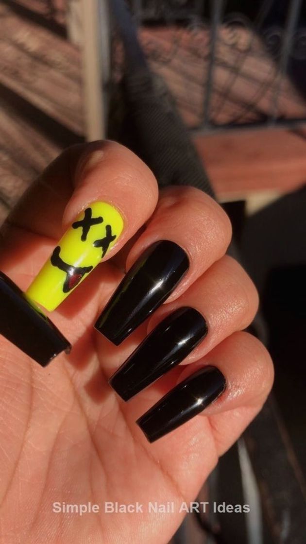 Moda Simple black nail 