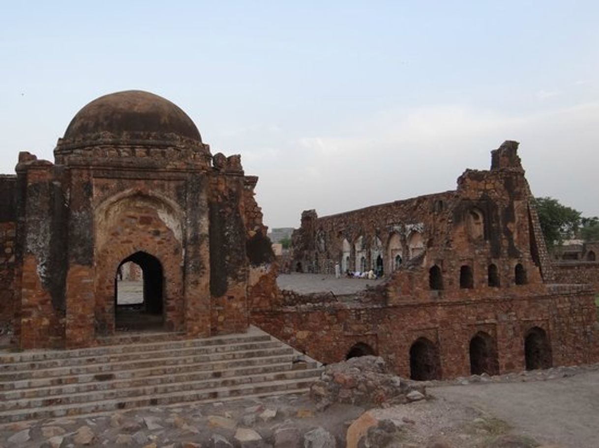 Place Feroz Shah Kotla Fort