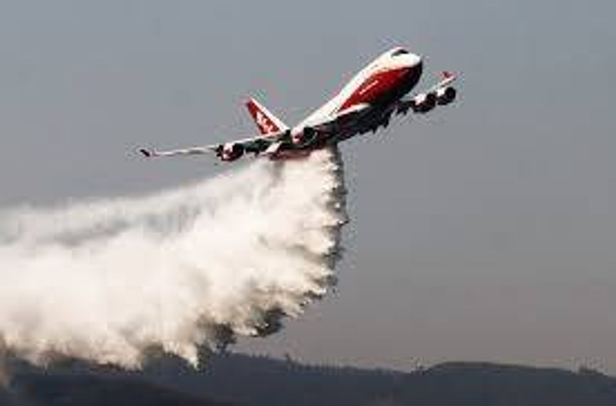 Fashion Boeing 747 Global SuperTanker at the LNU Lightning Complex fires ...