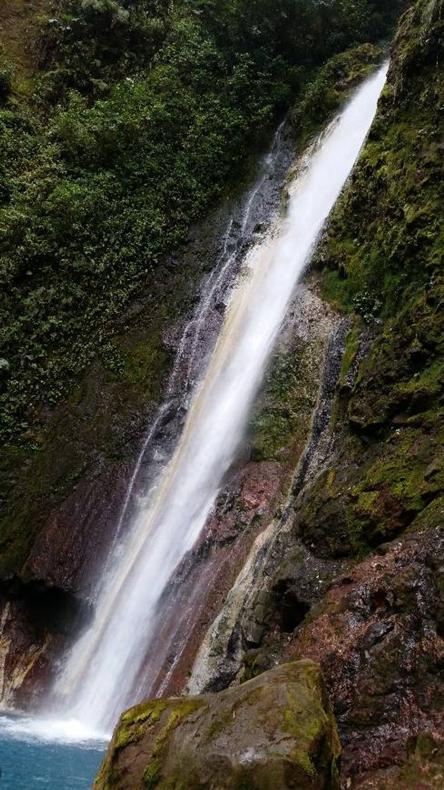 Lugar Catarata Tesoro Escondido