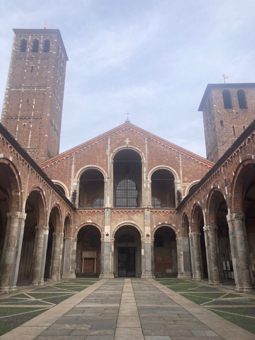 Restaurantes Basílica de San Ambrosio