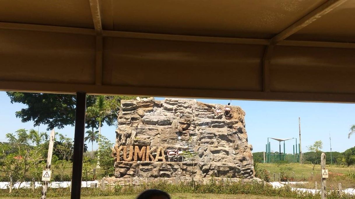 Lugar Yumka´