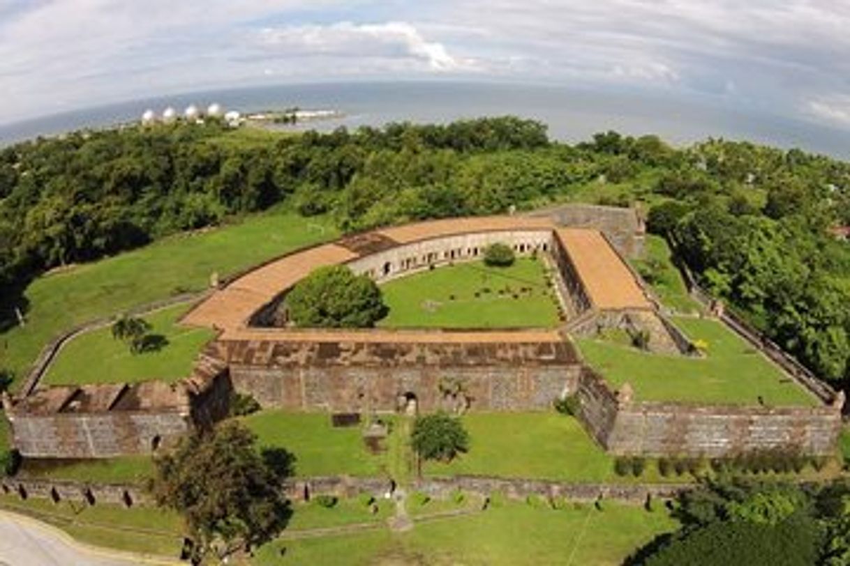 Place Castillo de San Fernando