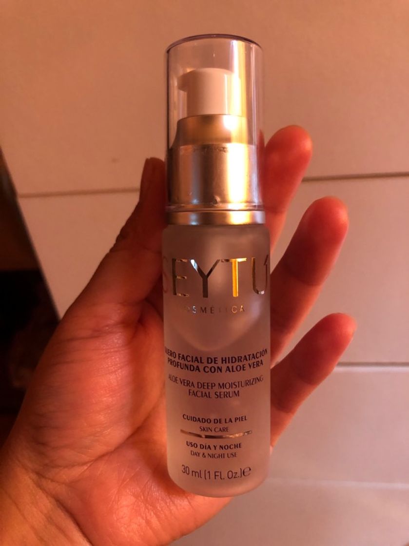 Social Suero facial de hidratación profunda con aloe vera