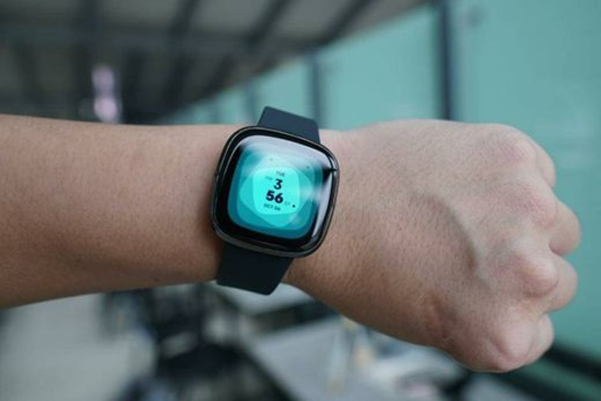 Moda Fitbit Sense Advanced Smartwatch 