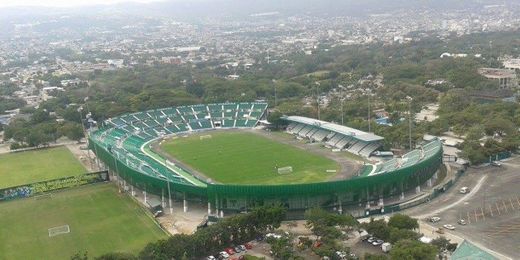 Estadio Víctor Manuel Reyna