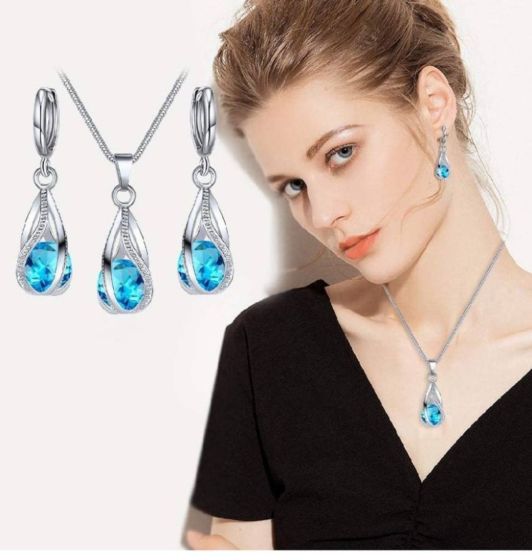 Social Set de aretes y collar con colgante en forma de lágrimas