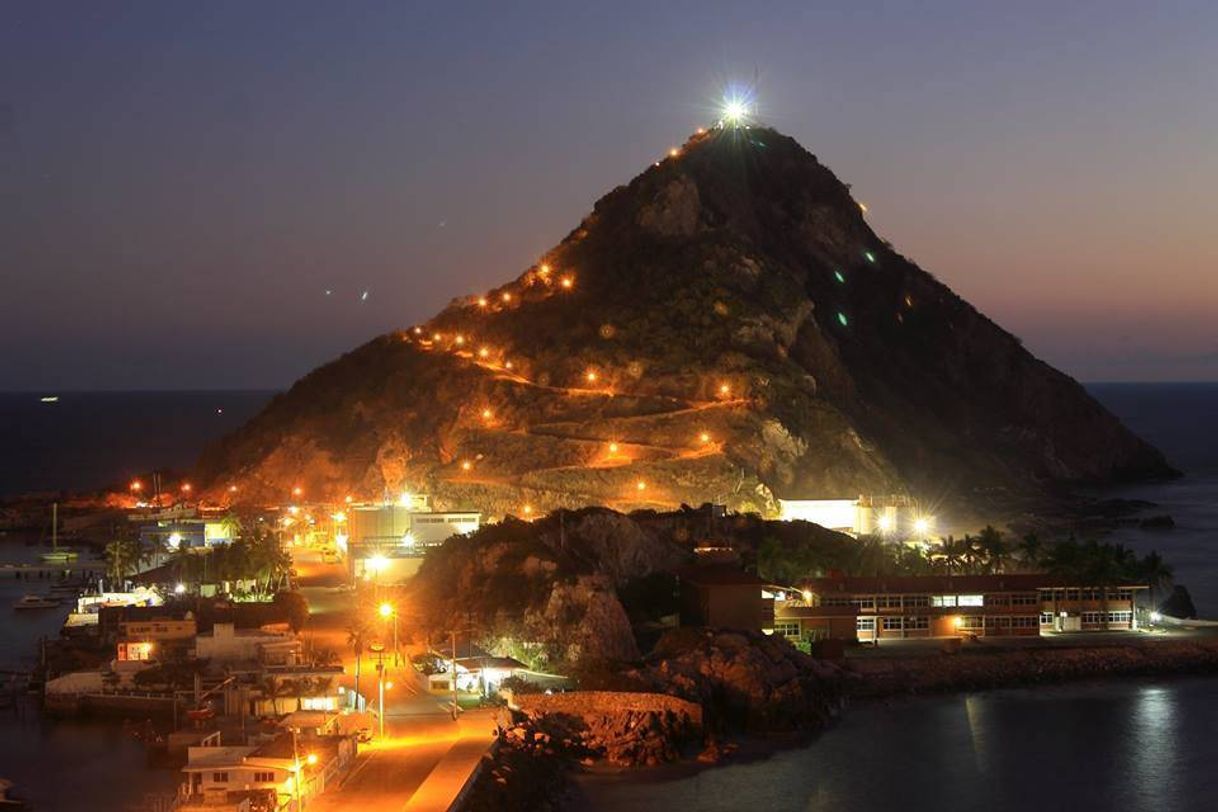 Lugar FARO MAZATLÁN