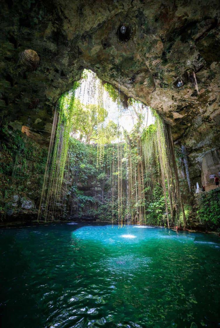 Places Cenote Ik Kil