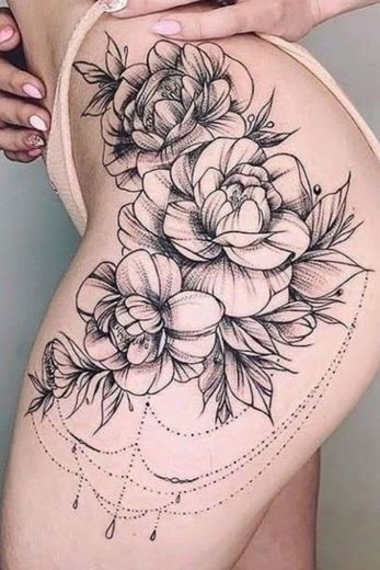 Floral tatuagem feminina 