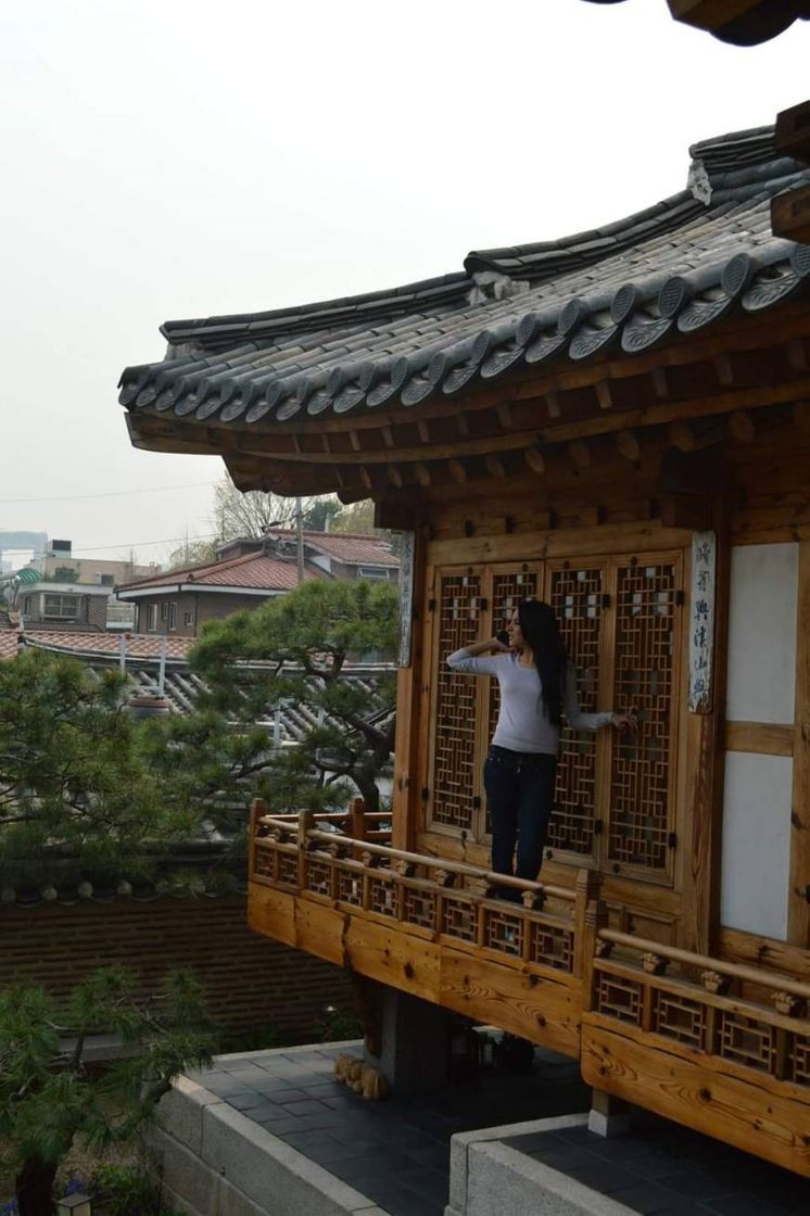 Place Bukchon Hanok Village