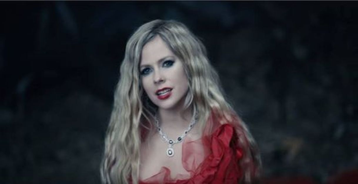 Social Avril Lavigne - I Fell In Love With The Devil (Official Video) - YouTube