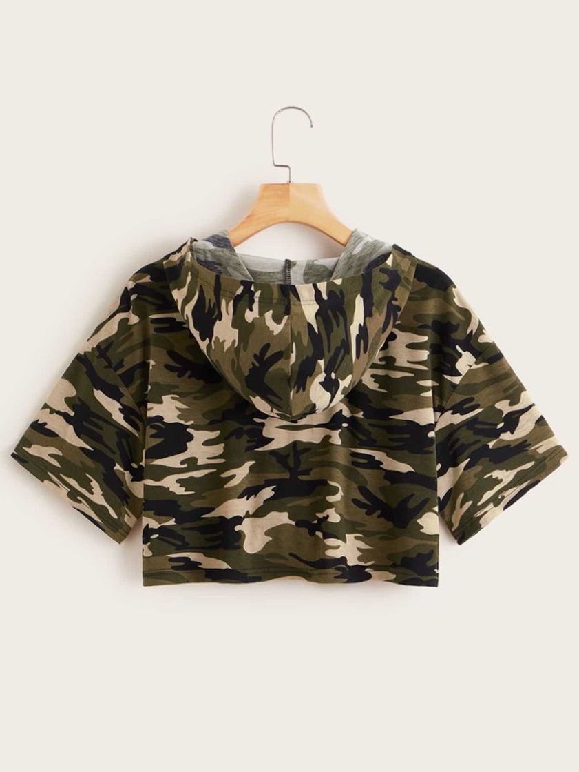 Moda Capucha corta ribete con malla con estampado de camuflaje 