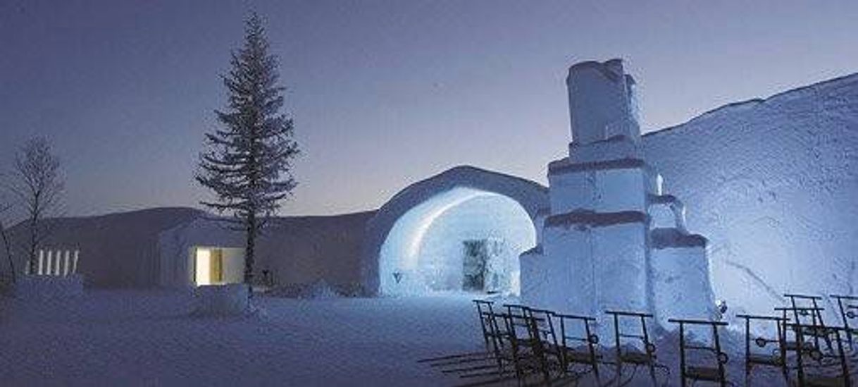 Place Hôtel de glace