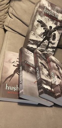 Saga Hush Hush 