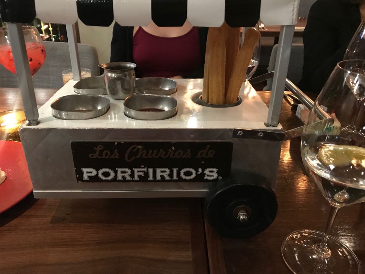 Restaurants PORFIRIO'S – Restaurante de comida mexicana contemporáneo.