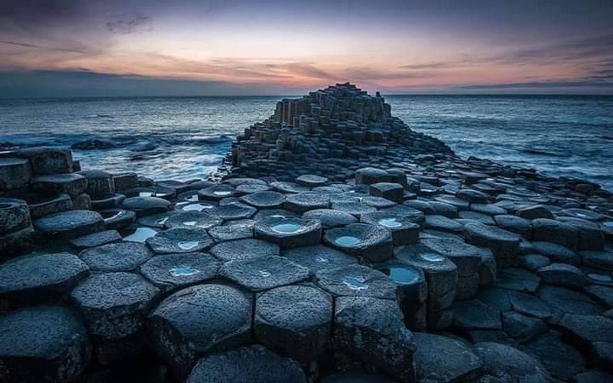 Lugar Giants Causeway Tour